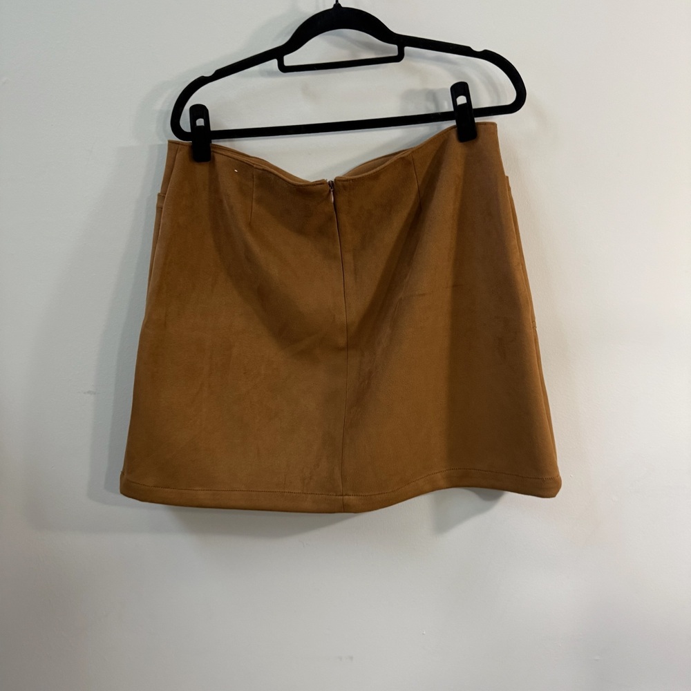 Maurices Cognac Faux Suede Mini Skirt Size 16 - Picture 3 of 5